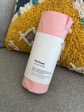 lululemon athletica Pink Yoga Towel ~ NWT